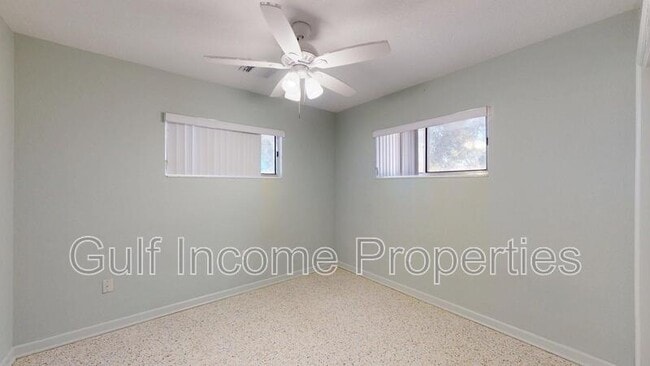 Building Photo - 3111 26th St W