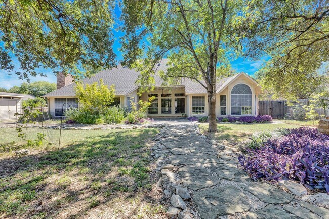 Building Photo - Beautiful Home in Shady Hollows Available ...