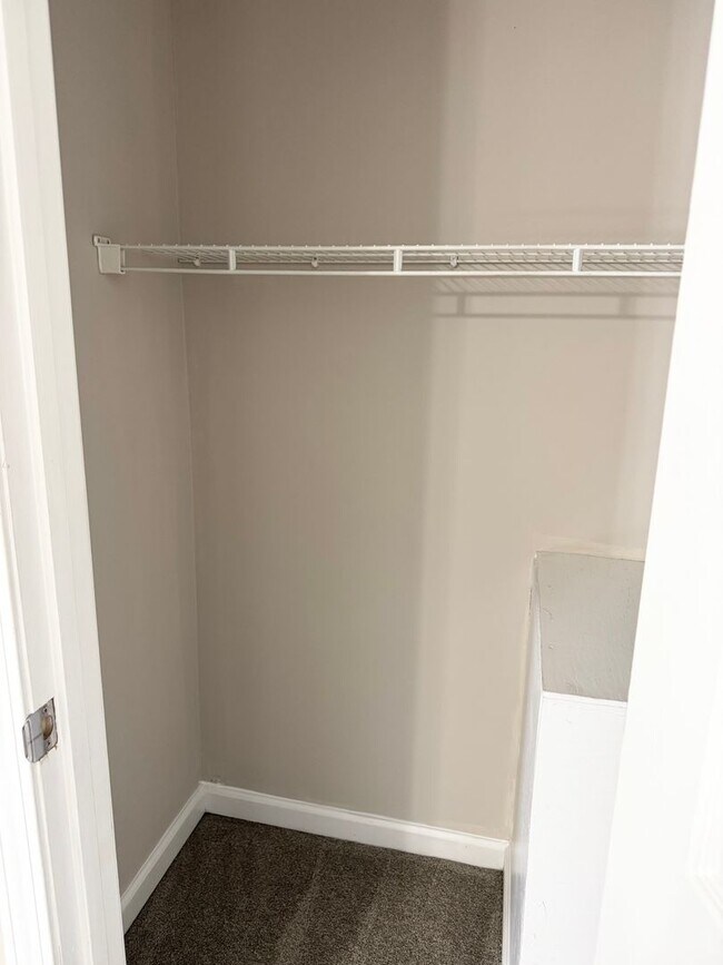 Building Photo - Newly Renovated Three Bedroom Close to Ft. Campbell