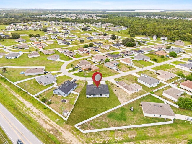 Building Photo - Modern Living Meets Comfort – Stunning 3 Bed, 2 Bath Home!