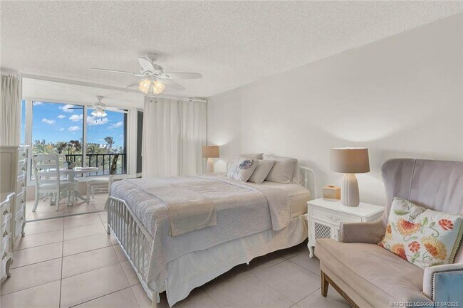 Building Photo - 2400 S Ocean Dr