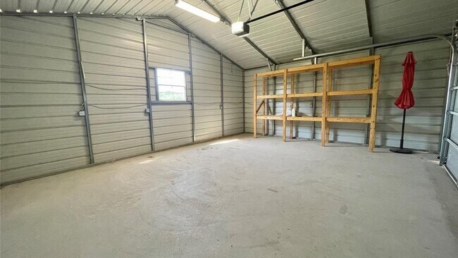 Building Photo - 1203 Thicket Ct