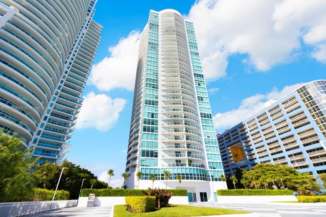 Primary Photo - 2101 Brickell Ave