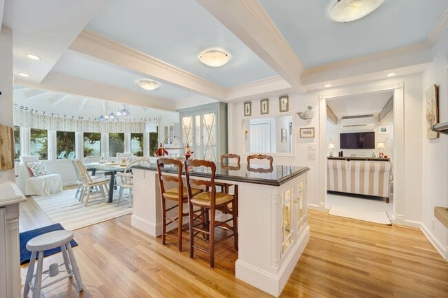 Building Photo - Luxury 4 Bed/4Bath Kailua
