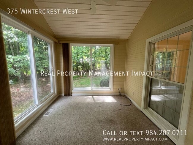 Building Photo - 375 Wintercrest W