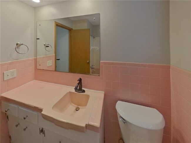 Building Photo - 2606 65th Ave N