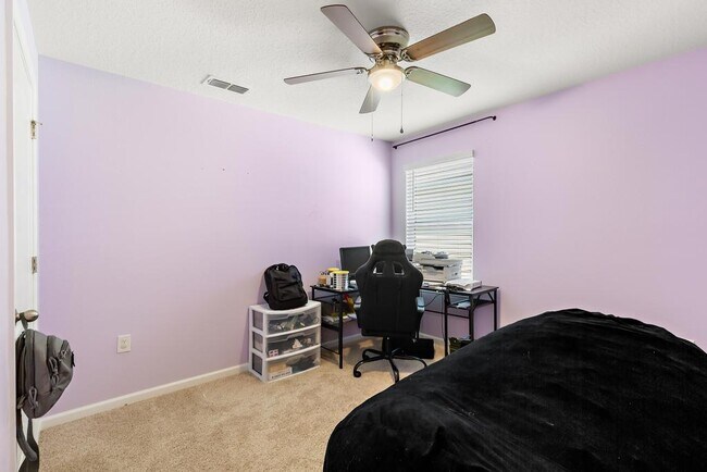 Building Photo - 86186 Mainline Rd