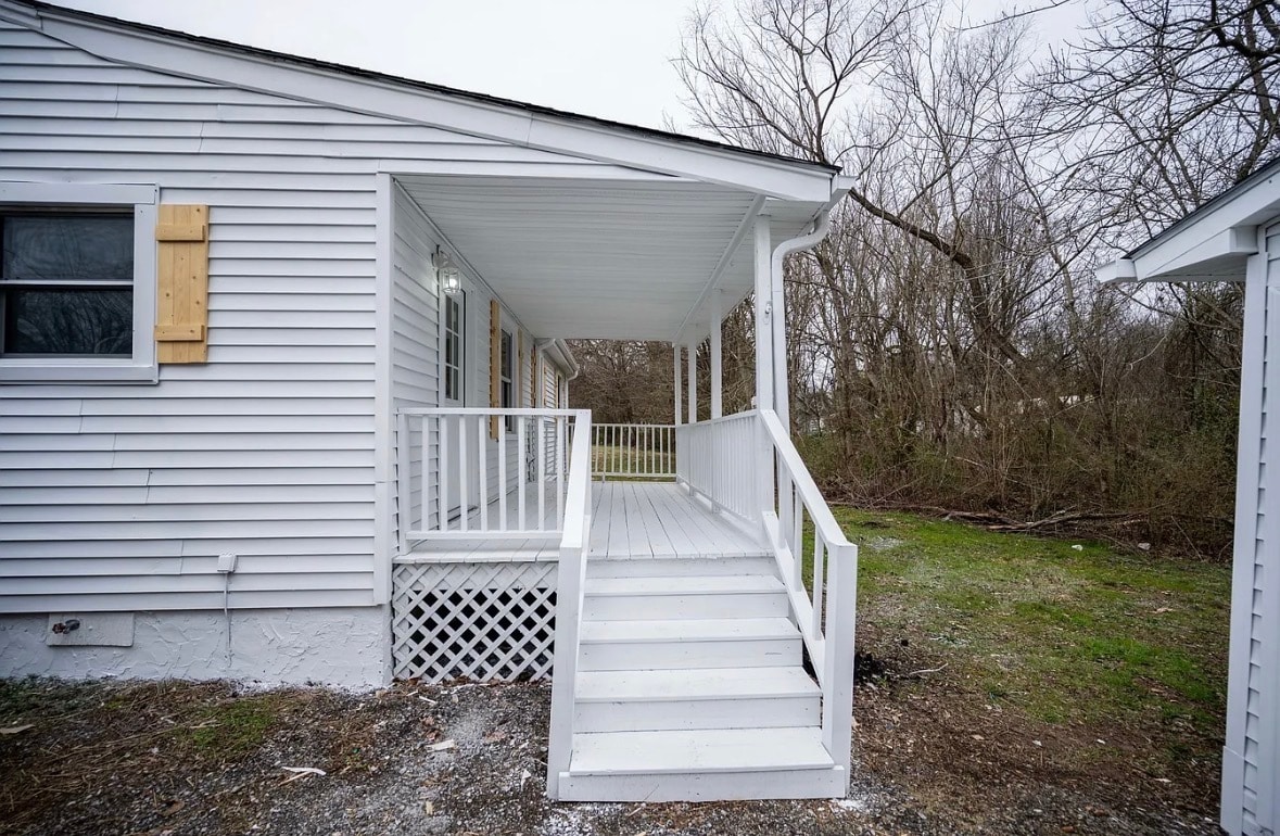 Building Photo - 126 Winding Way