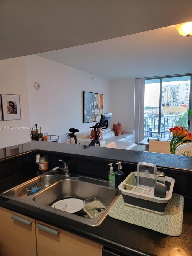 Building Photo - 140 S Dixie Hwy