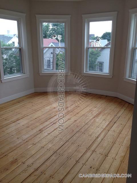 Building Photo - 376 Prospect St