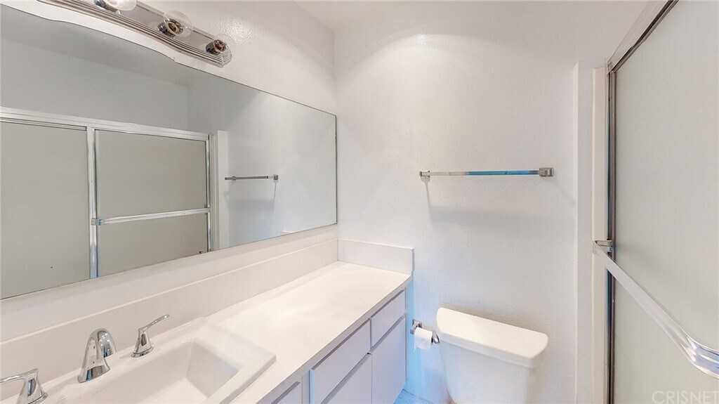 Building Photo - 12157 Moorpark St