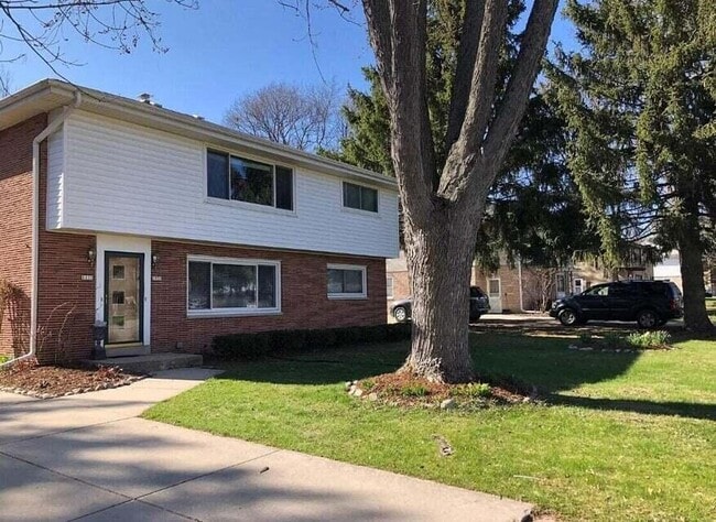 Building Photo - 1531 N 116th St