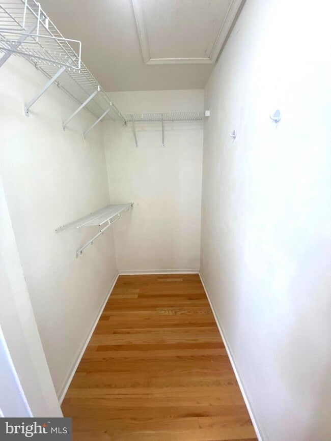 Building Photo - 372 Tuvira Ln