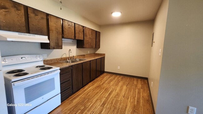 Interior Photo - Windwood Manor