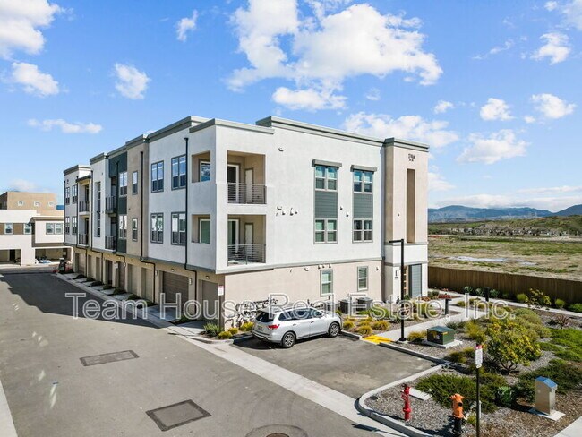 Building Photo - 27466 Mercantile Ct