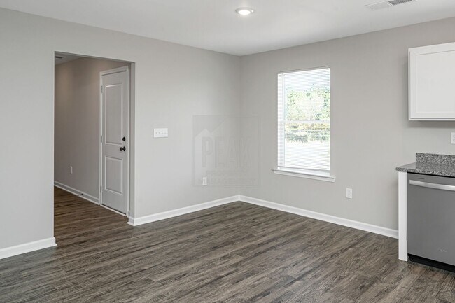 Building Photo - Grand Opening Special: New Construction Re...
