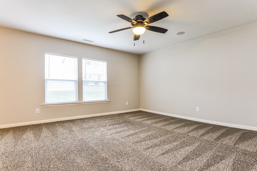 Building Photo - 84 Pamlico Dr