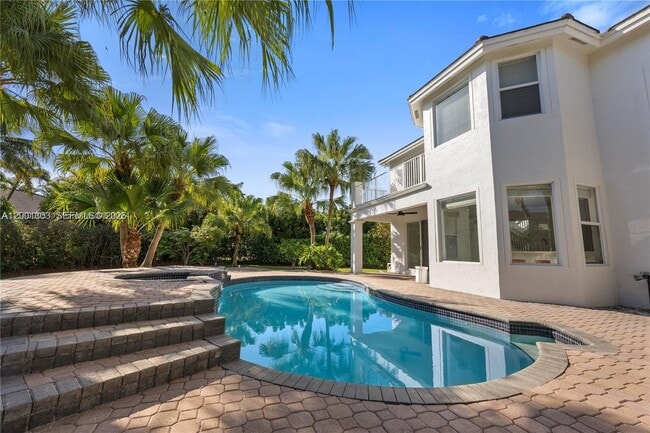 Building Photo - 16449 SW 84th Pl