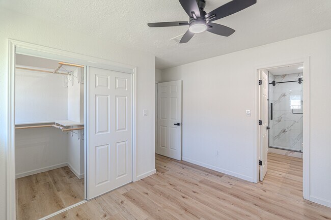 Building Photo - 3538 Cork Dr