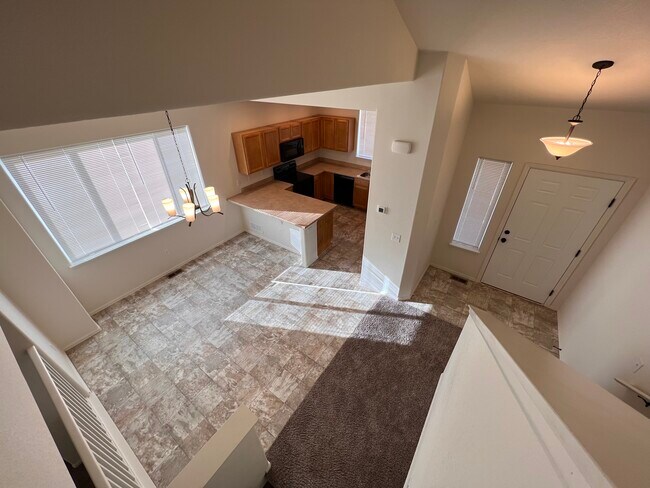 Building Photo - 2670 Turquoise St