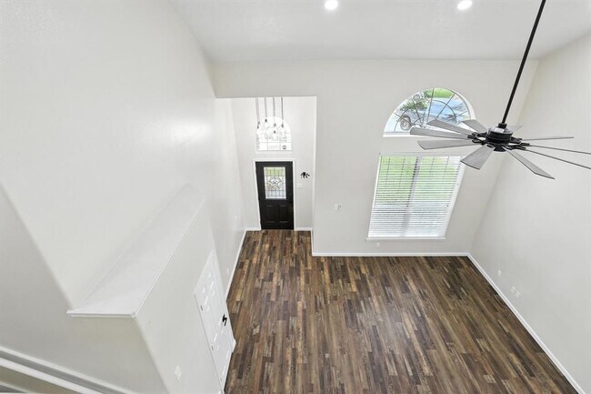 Building Photo - 8002 Blackcherry Ln