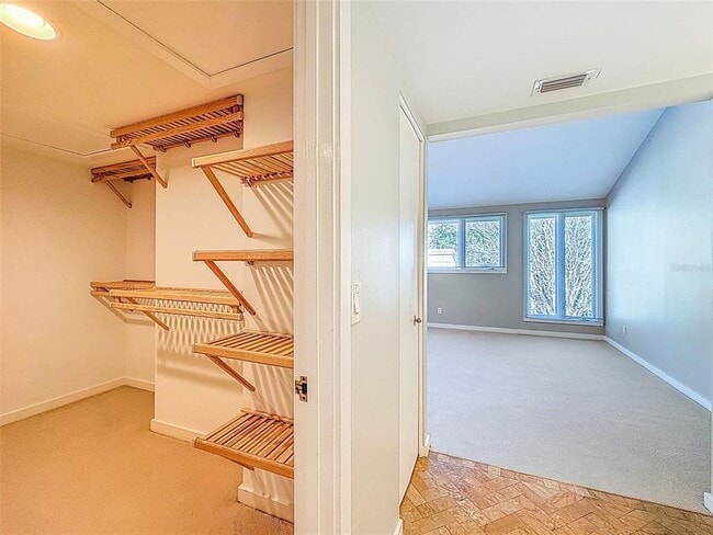 Building Photo - 1351 Willow Brk Dr