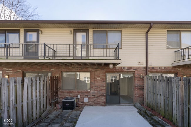 Building Photo - 114 Greenwood Trail N Dr