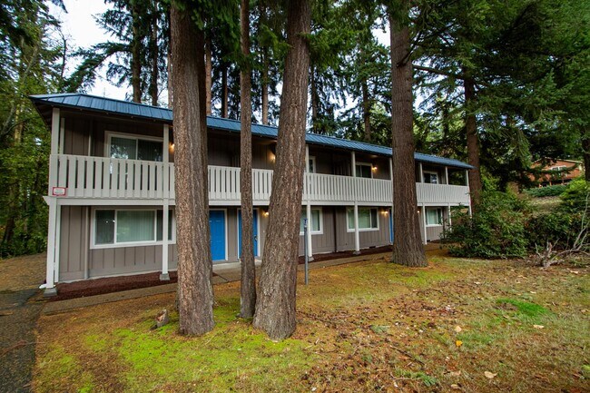 Building Photo - 403 43rd Ave SW