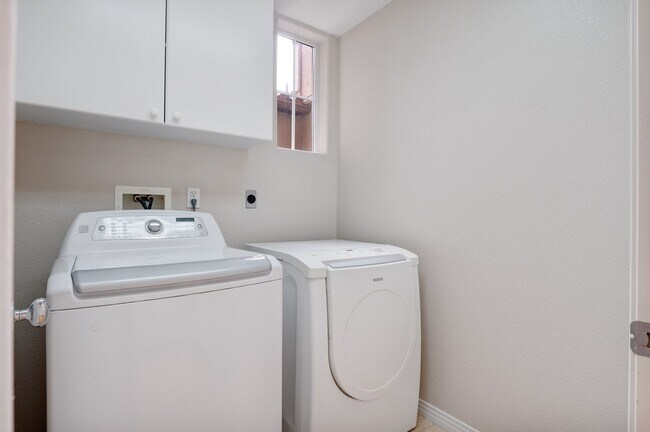 Building Photo - Gated corner lot home walking distance to the beach