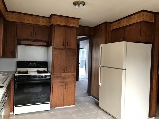 Building Photo - DREAM LOCATION !! LOOKS LIKE PRIVET ROAD !!!