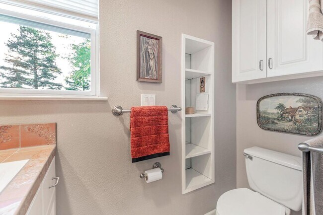 Building Photo - Recently updated spacious 3 bedroom 2.5 bath townhome available soon