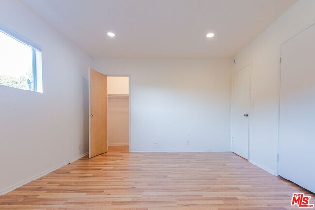 Building Photo - 1814 9th St