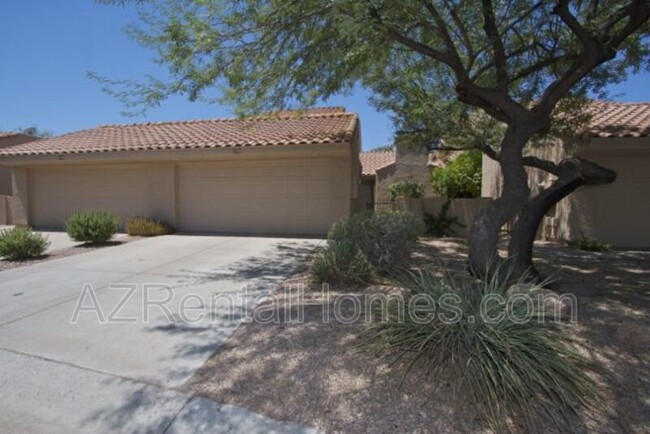 Primary Photo - 1706 N El Camino