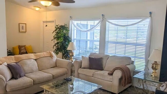 Building Photo - 4673 Sines Ln