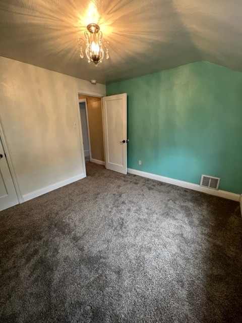 Building Photo - 39 Forest Ave