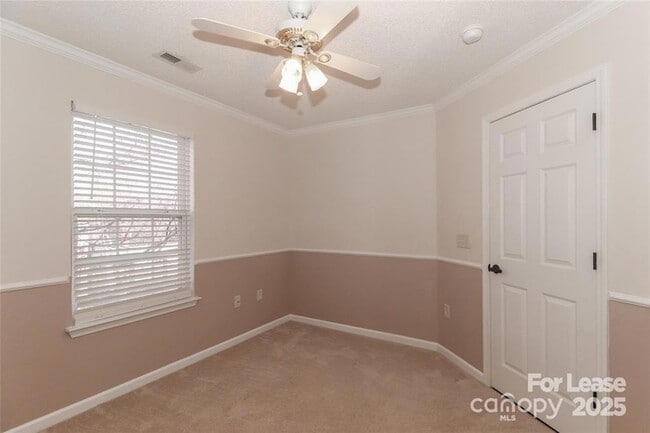 Building Photo - 9408 Meadowmont View Dr