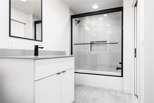 Building Photo - 3515 Webberville Rd