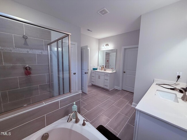 Building Photo - 4120 Snowy Range Cir