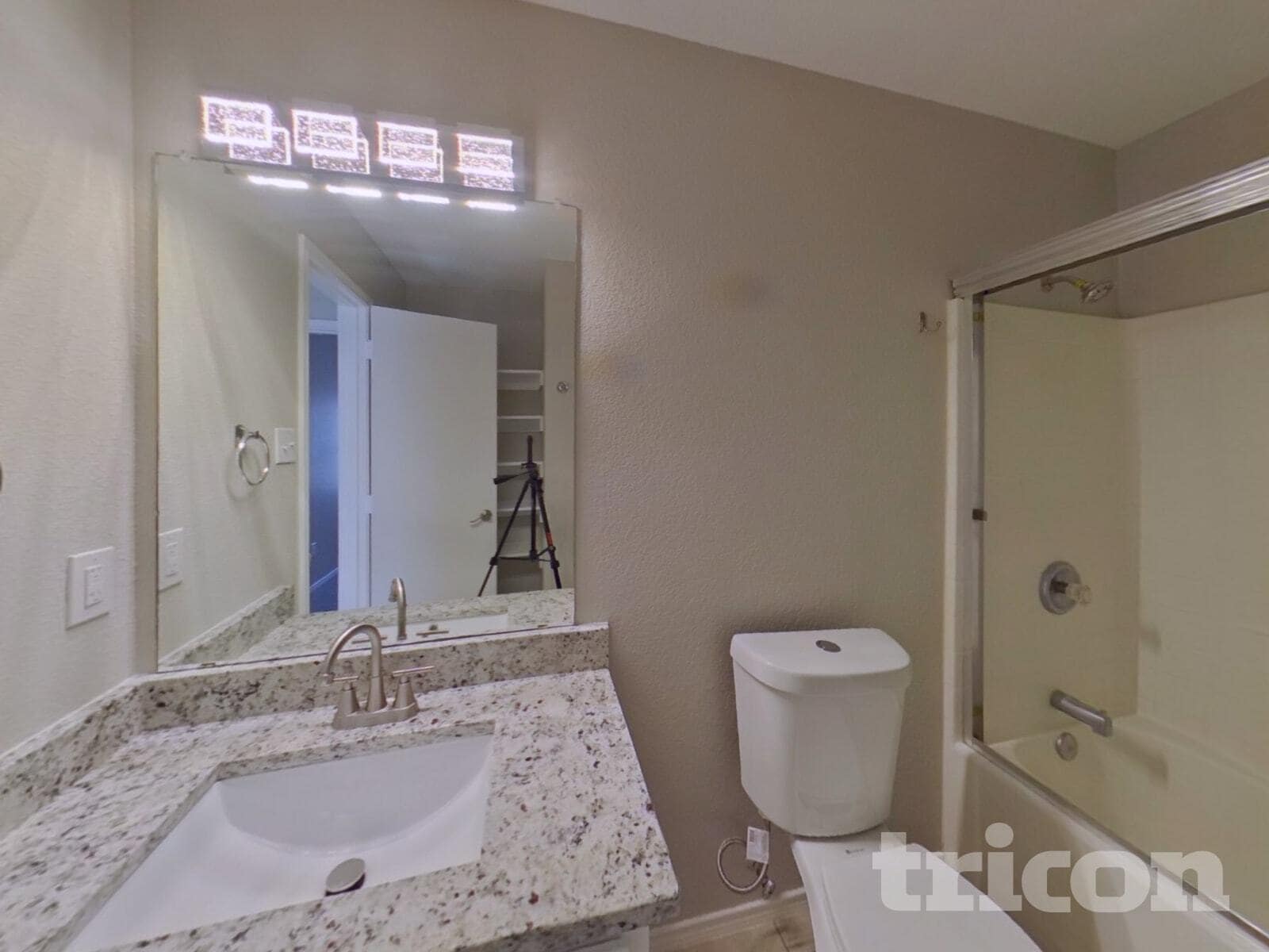 Building Photo - 5825 Show Master Ln