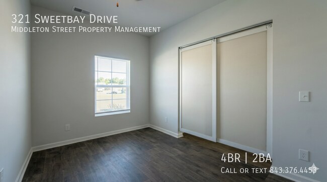 Building Photo - 321 Sweetbay Dr