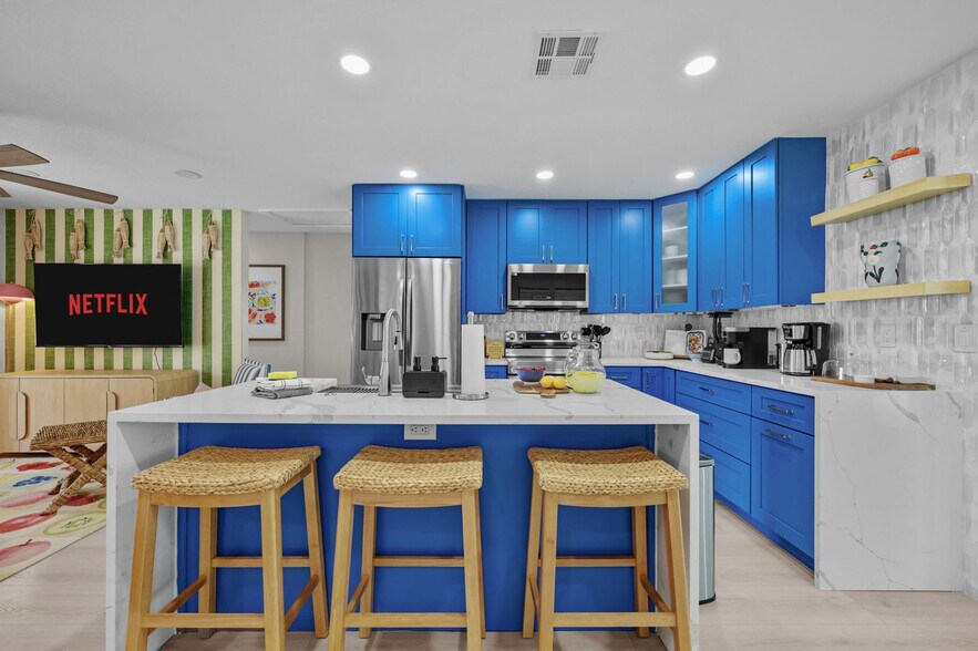 Building Photo - 7957 CottonWoode Dr