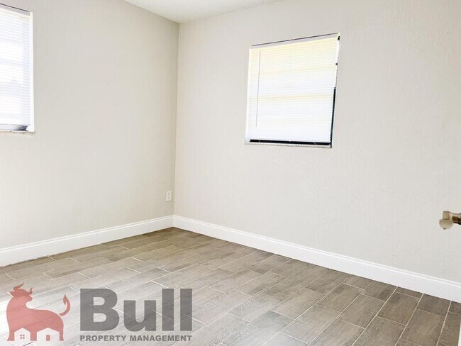 Building Photo - 4438 Weldon Pl