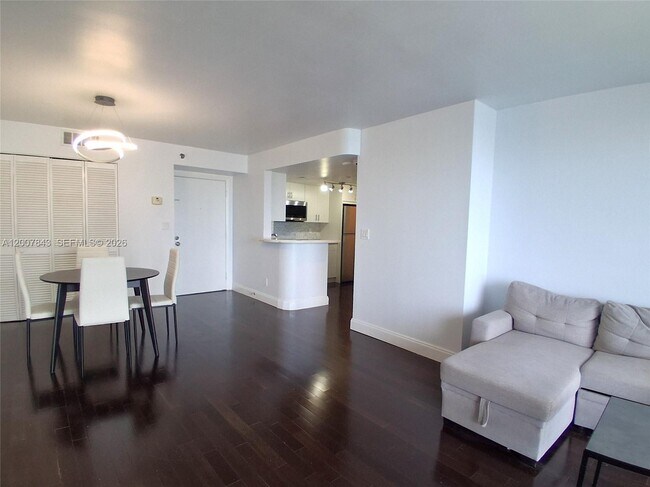 Building Photo - 770 Claughton Island Dr