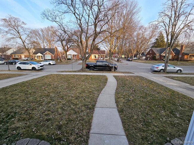 Building Photo - 1501 Silvery Ln