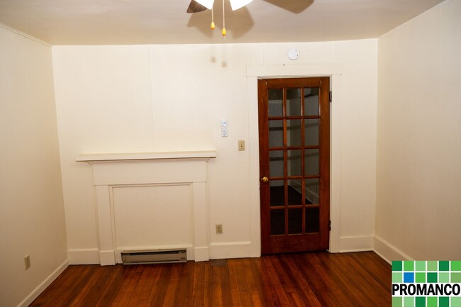Building Photo - Putnam Realty - 114 1/2 Putnam Street