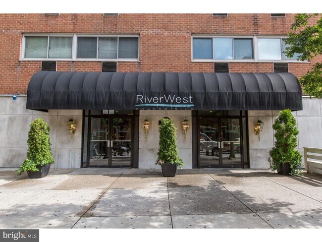 Building Photo - 2101 Chestnut St