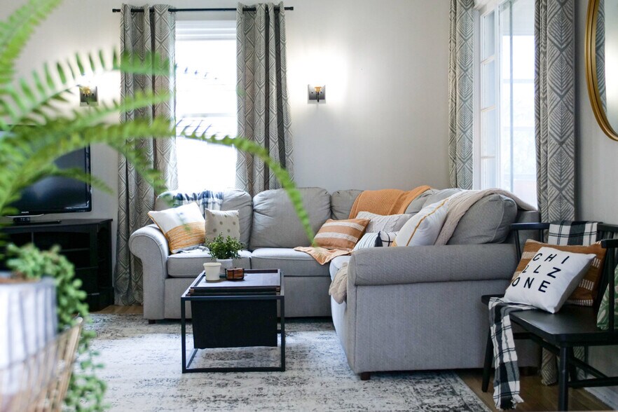 Building Photo - 713 Crosby St