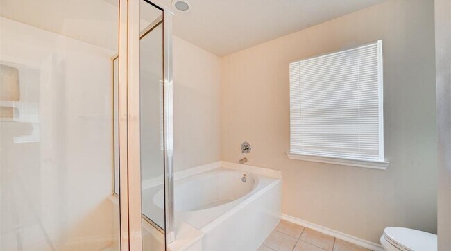 Building Photo - 8743 Thistlemoor Ln