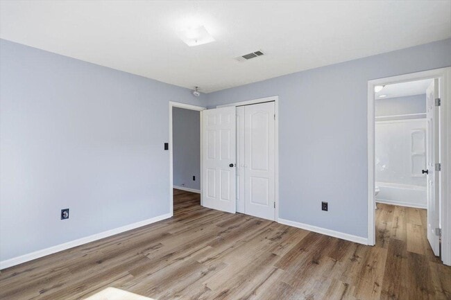 Building Photo - 936 Jenkins St