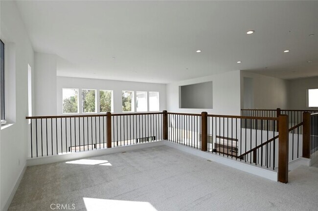 Building Photo - 20552 Edgewood Ct